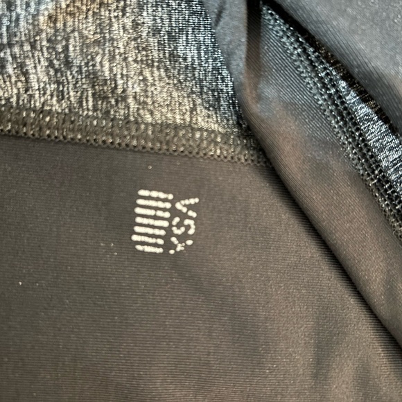 Set of two Victoria Secret leggings excellent - Picture 12 of 12